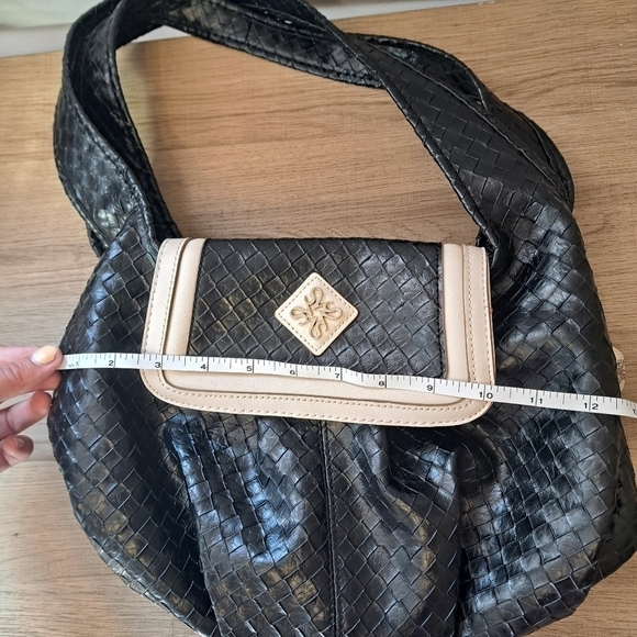 Simply Vera Wang Purse Black Woven Shoulder Bag - Picture 5 of 6